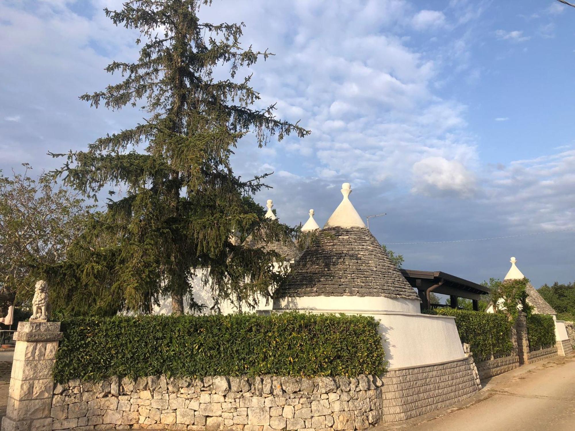 Villa Nonna Nina By La Puglia In Un Trullo โลโกโรตอนโด ภายนอก รูปภาพ